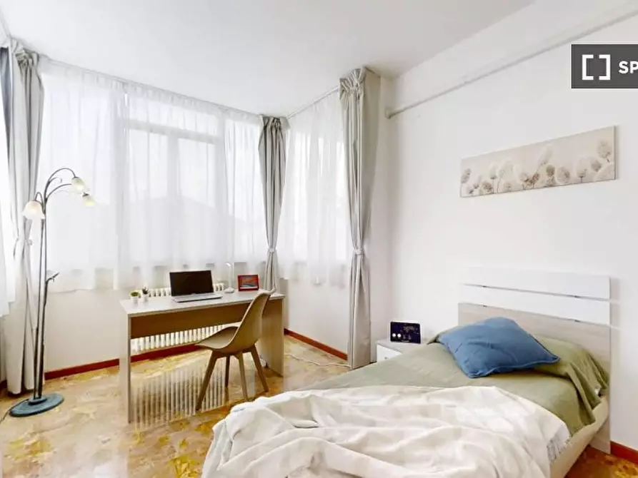 Immagine 3 di Camera condivisa in affitto  in VIA alfieri a Padova