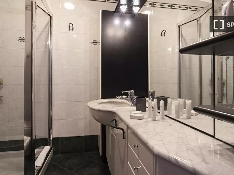 Immagine 8 di Appartamento in affitto  in Via Lipari a Milano