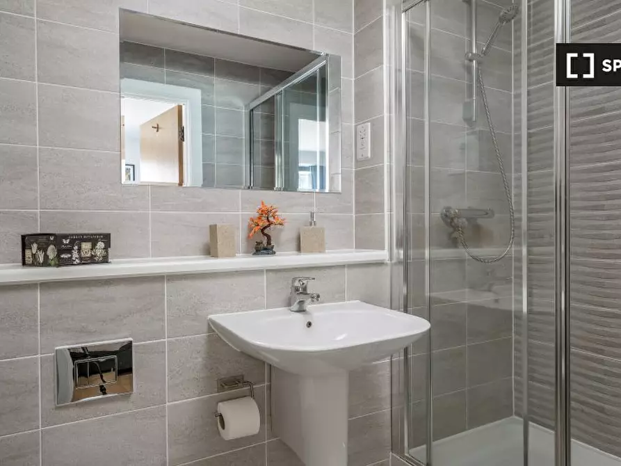 Immagine 12 di Appartamento in affitto  in Knightley Walk a Wandsworth