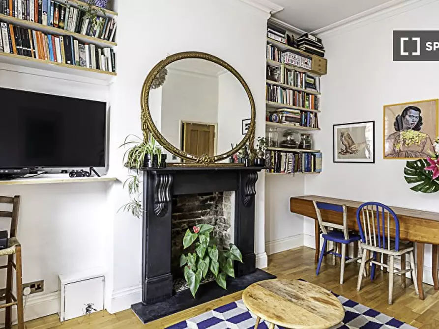 Immagine 10 di Appartamento in affitto  in Grafton Road a Ealing