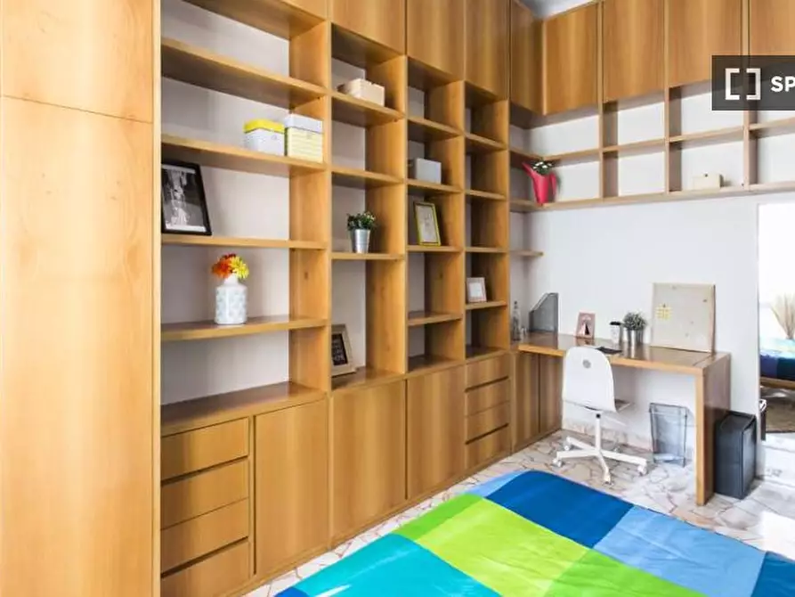 Immagine 3 di Camera condivisa in affitto  in Viale Edoardo Jenner a Milano