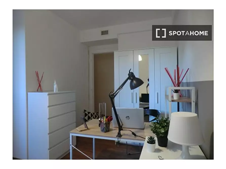 Immagine 15 di Camera condivisa in affitto  in Via Pietro Canal a Padova