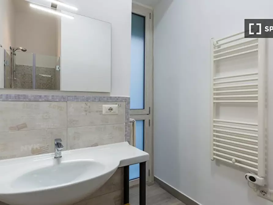Immagine 16 di Ufficio in affitto  in Via San Nicola dei Caserti a Napoli