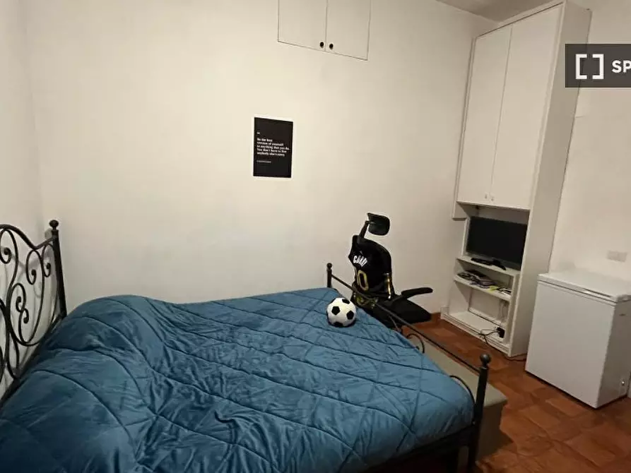 Immagine 1 di Ufficio in affitto  in Via Valdinievole a Roma