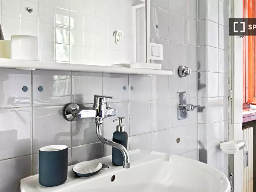 Immagine 4 di Camera condivisa in affitto  in Via Federico Tesio a Milano