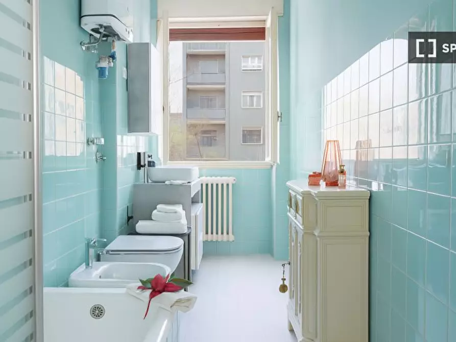 Immagine 13 di Camera condivisa in affitto  in P.za de Angeli Ernesto a Milano