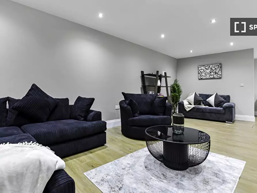 Immagine 13 di Appartamento in affitto  in Vartry Rd a Tottenham