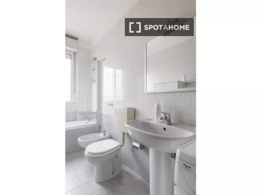 Immagine 16 di Appartamento in affitto  in Via Lodovico Berti a Bologna