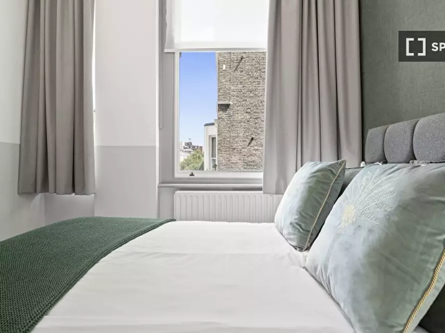 Immagine 16 di Appartamento in affitto  in Nevern Rd a Kensington