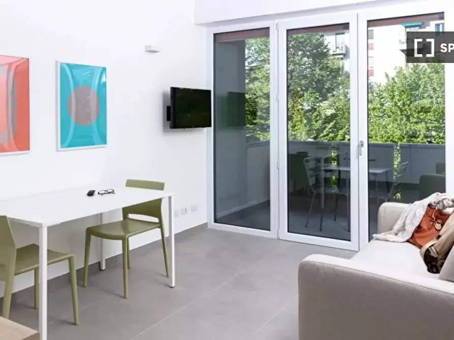 Immagine 1 di Ufficio in affitto  in Viale Cirene a Milano