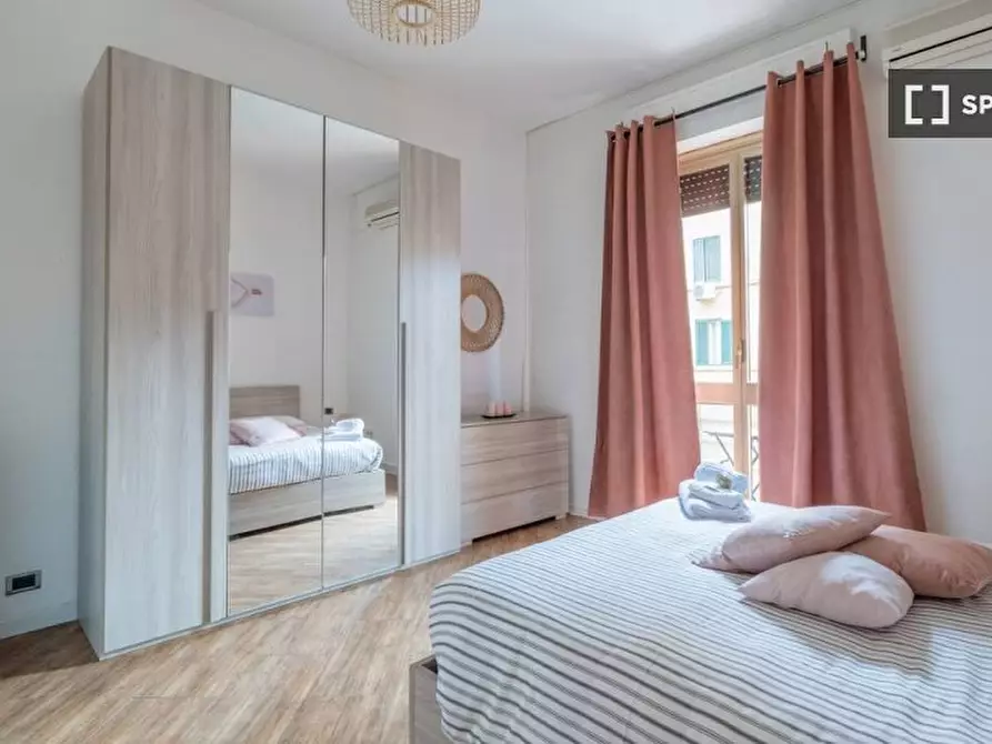 Immagine 7 di Appartamento in affitto  in Via degli Enotri a Roma