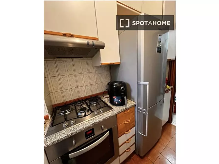 Immagine 11 di Appartamento in affitto  in Viale Ungheria a Milano