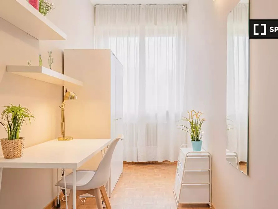 Immagine 2 di Camera condivisa in affitto  in Via Leopoldo Pollak a Milano