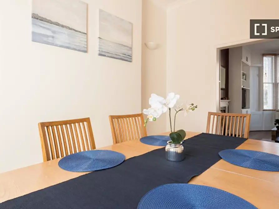 Immagine 4 di Appartamento in affitto  in flat a Camden Town