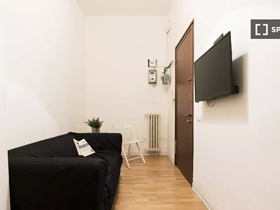 Immagine 4 di Camera condivisa in affitto  in Corso Di Porta Romana a Milano