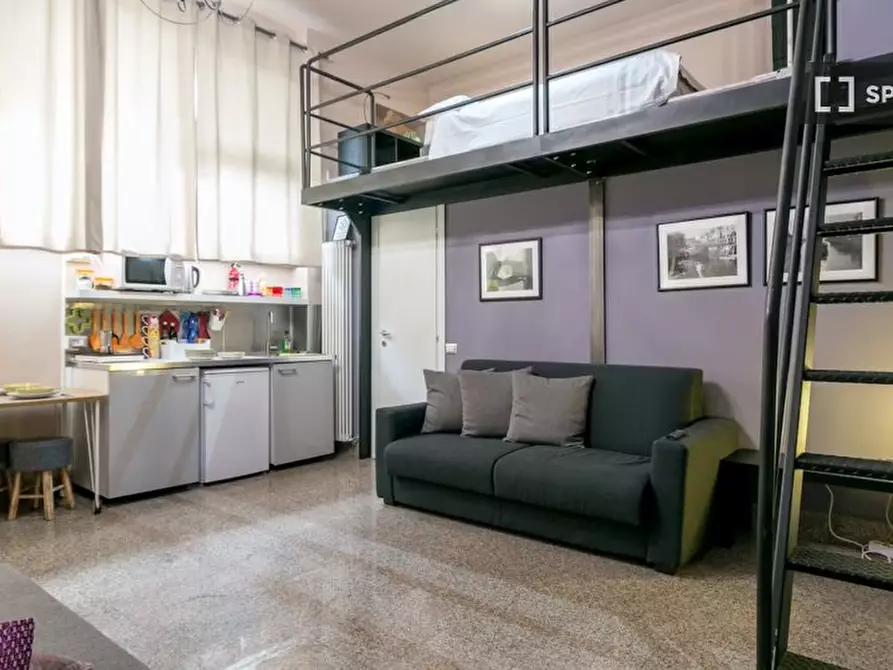 Immagine 10 di Appartamento in affitto  in Via Giovanni Battista Sammartini a Milano