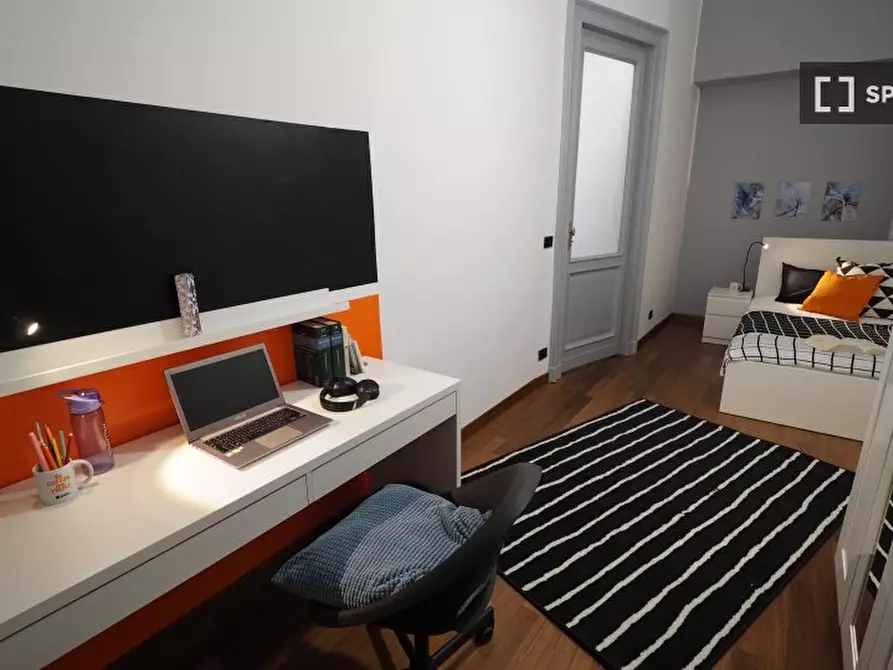 Immagine 2 di Camera condivisa in affitto  in Via Sagliano Micca a Torino