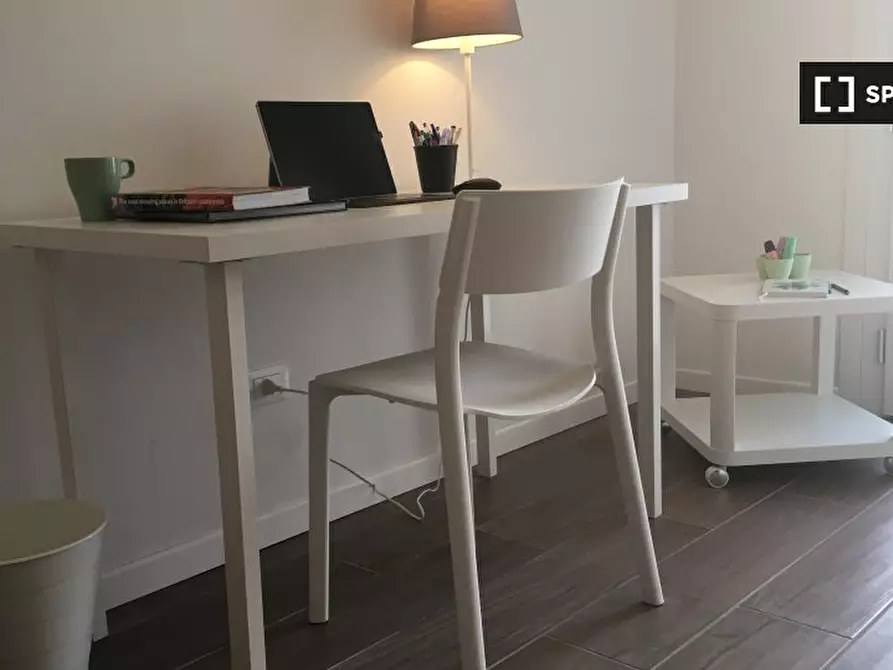 Immagine 1 di Camera condivisa in affitto  in Via Federico Confalonieri a Padova