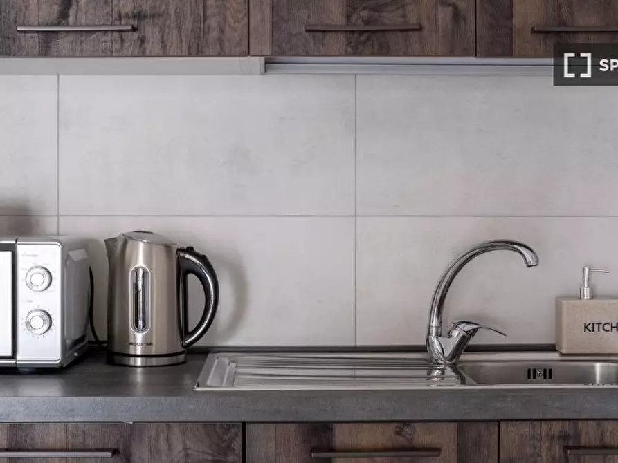 Immagine 7 di Appartamento in affitto  in Via delle Mimose a Roma