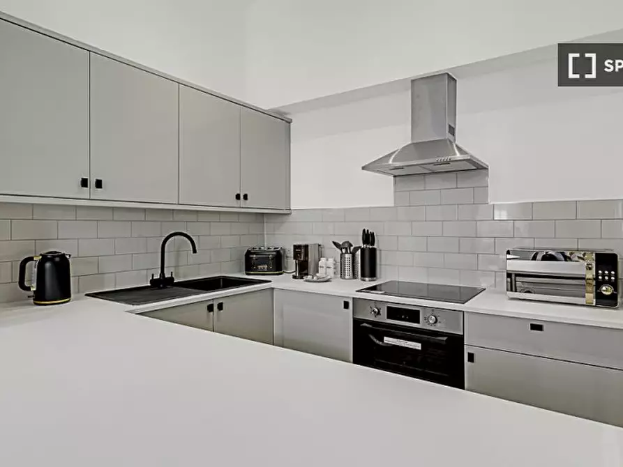 Immagine 18 di Appartamento in affitto  in Norfolk Place a Paddington
