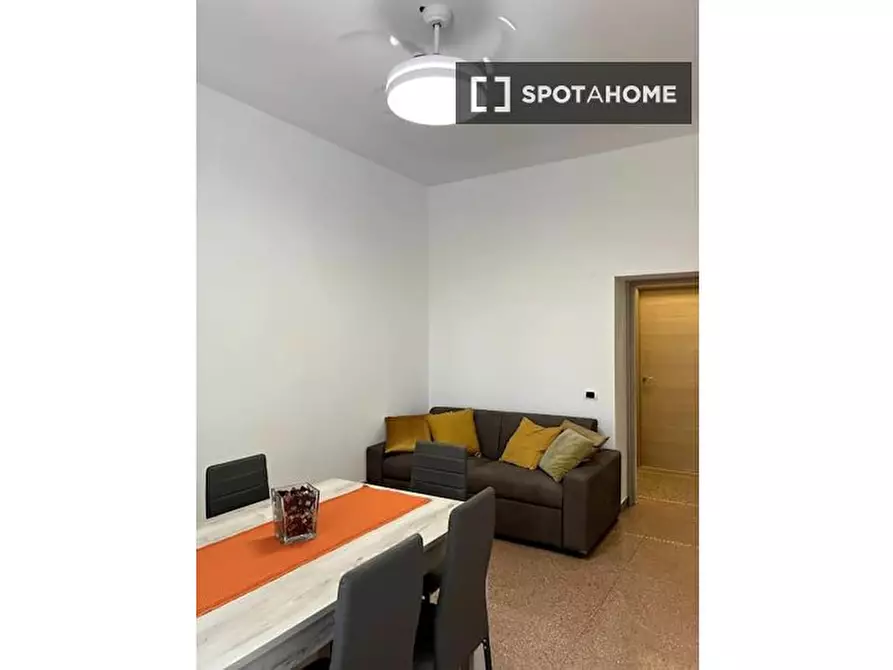 Immagine 5 di Appartamento in affitto  in Via di Santa Maria Mediatrice a Roma