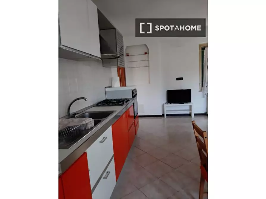 Immagine 9 di Appartamento in affitto  in Via Cassano a Napoli