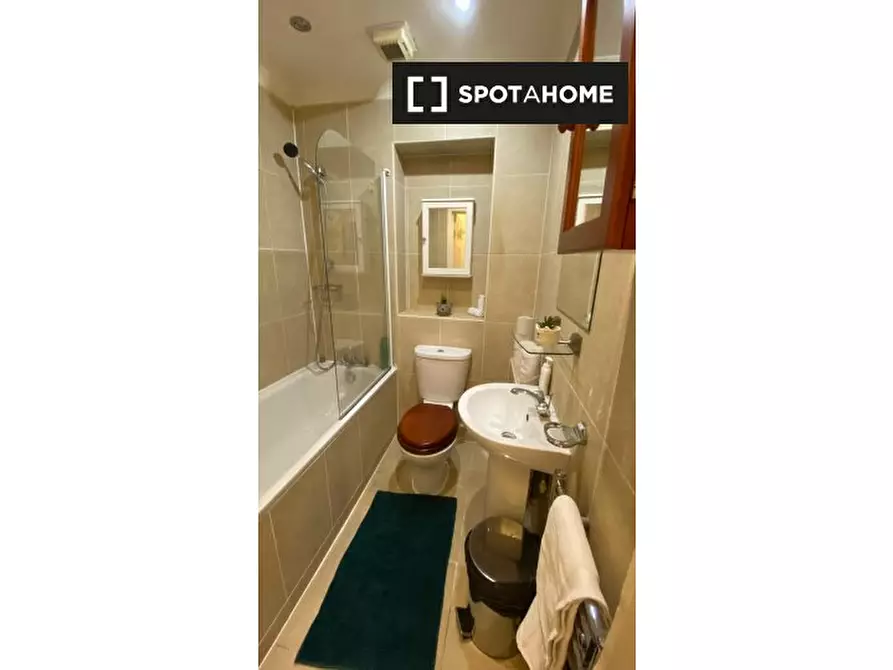 Immagine 5 di Appartamento in affitto  in -497 King's Rd a Kensington