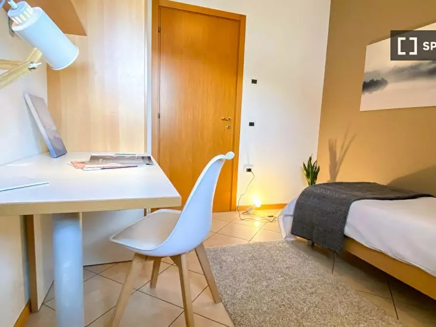 Immagine 2 di Camera condivisa in affitto  in Via Tommaso Gar a Trento