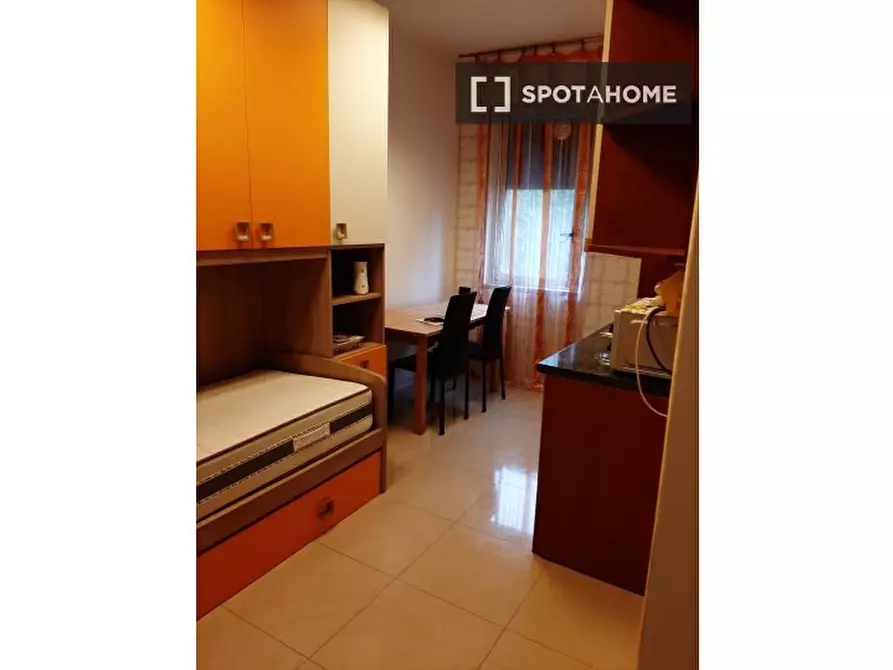 Immagine 7 di Ufficio in affitto  in Via Attilio Momigliano a Milano