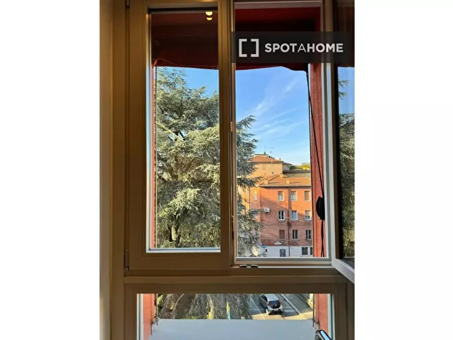 Immagine 9 di Appartamento in affitto  in Via Castiglione a Bologna