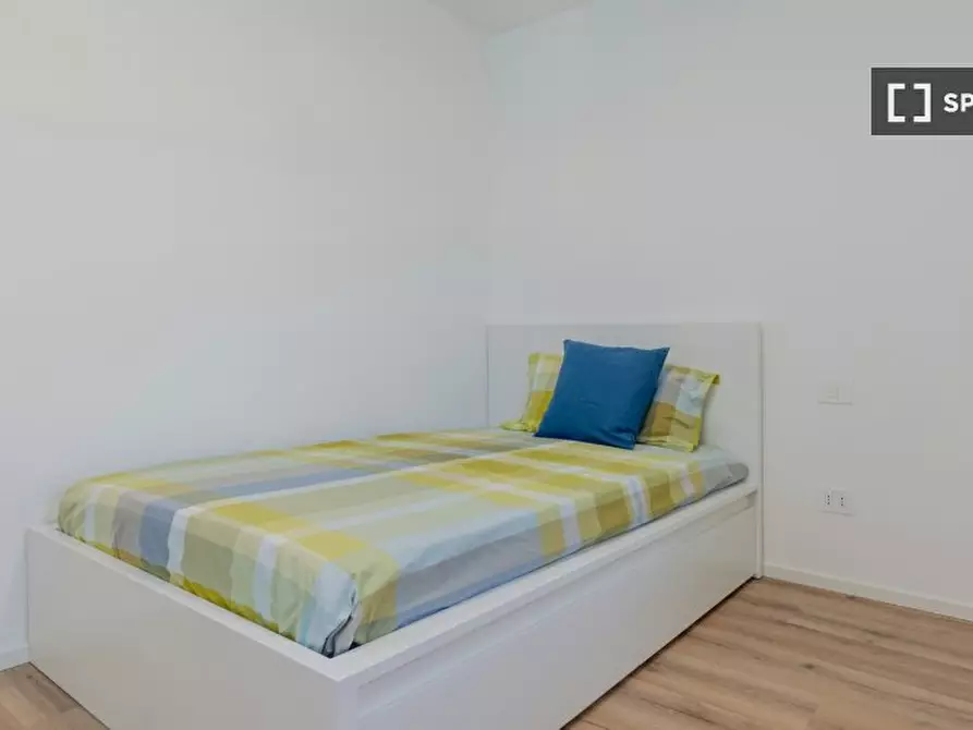 Immagine 3 di Camera condivisa in affitto  in per Cognola a Trento