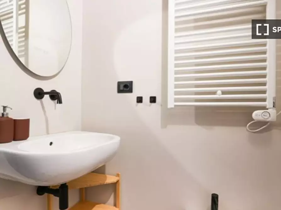 Immagine 4 di Camera condivisa in affitto  in Via Sant'Antonio da Padova a Torino