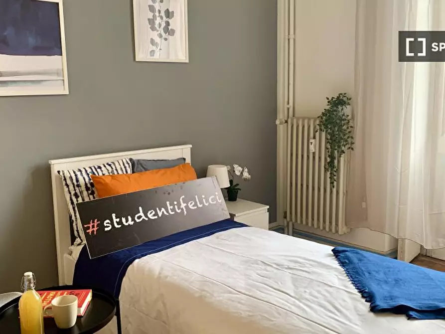 Immagine 2 di Camera condivisa in affitto  in Corso Re Umberto n. a Torino