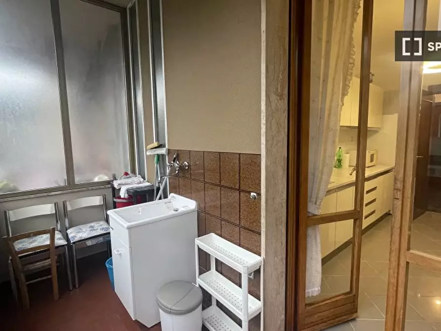 Immagine 14 di Camera condivisa in affitto  in Via Ugo Foscolo a Scandicci