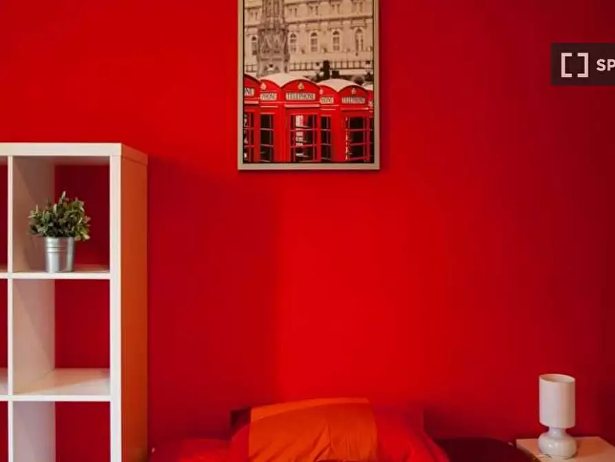 Immagine 3 di Camera condivisa in affitto  in Via Belmeloro a Bologna