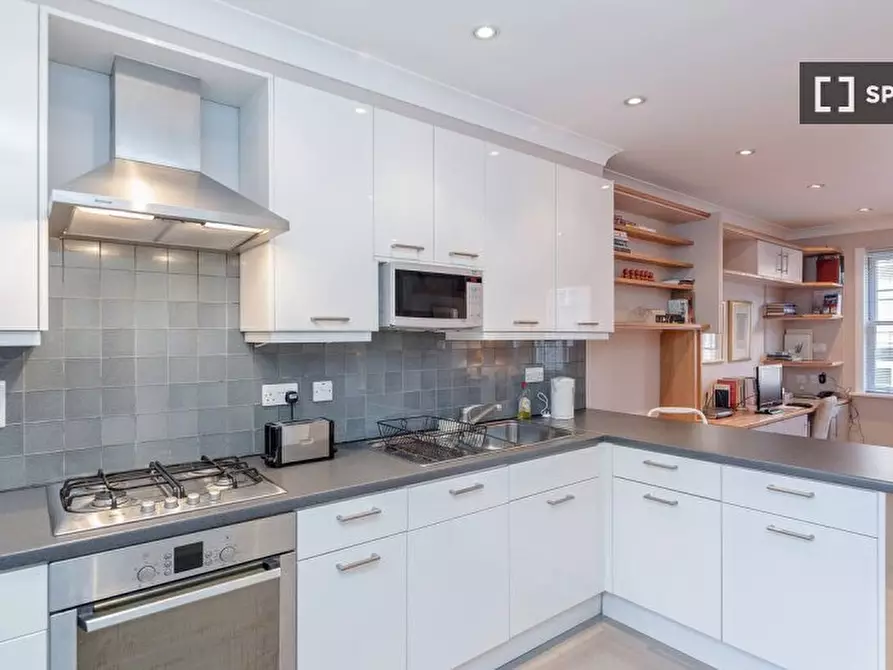 Immagine 9 di Appartamento in affitto  in Hatherley St a 