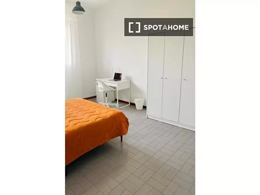 Immagine 11 di Camera condivisa in affitto  in Cilea a Milano