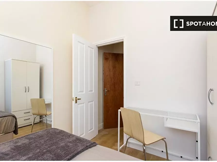 Immagine 13 di Camera condivisa in affitto  in Lower Richmond Rd. a Wandsworth