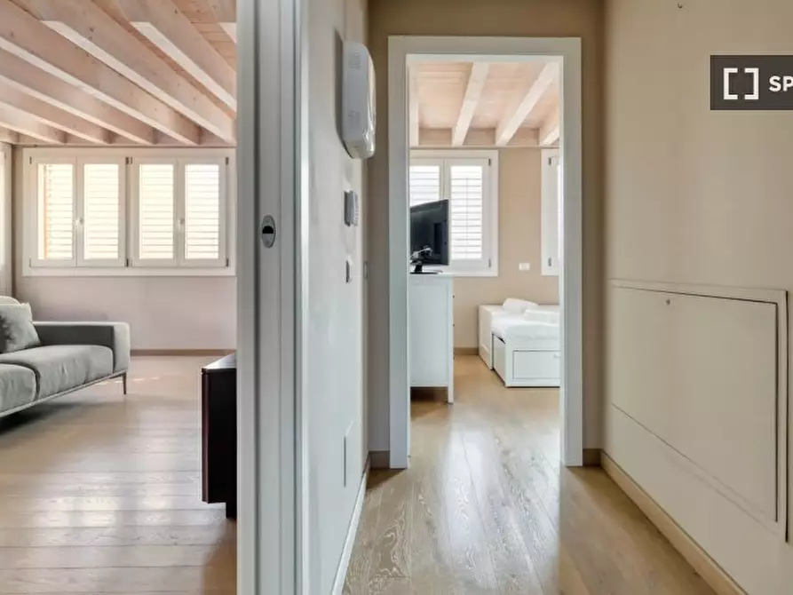 Immagine 19 di Appartamento in affitto  in Via Giovanni Segantini a Milano