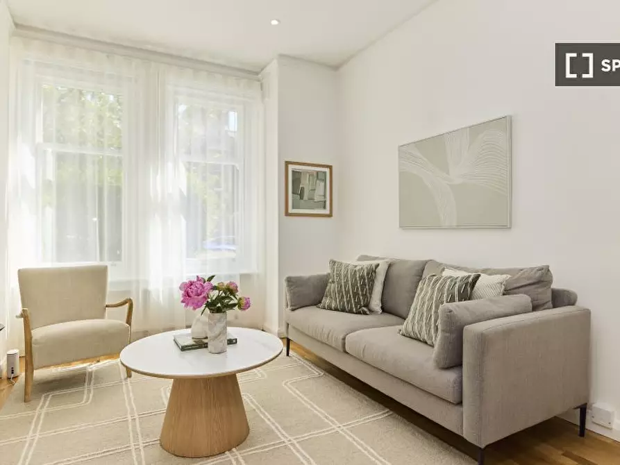 Immagine 14 di Appartamento in affitto  in Barcombe Avenue a Lambeth