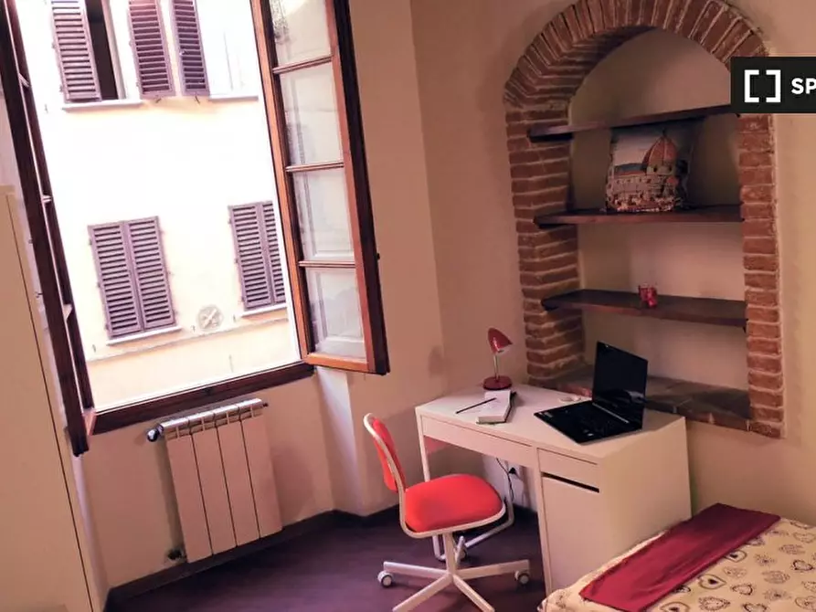 Immagine 5 di Camera condivisa in affitto  in Via dell' Oriuolo a Firenze