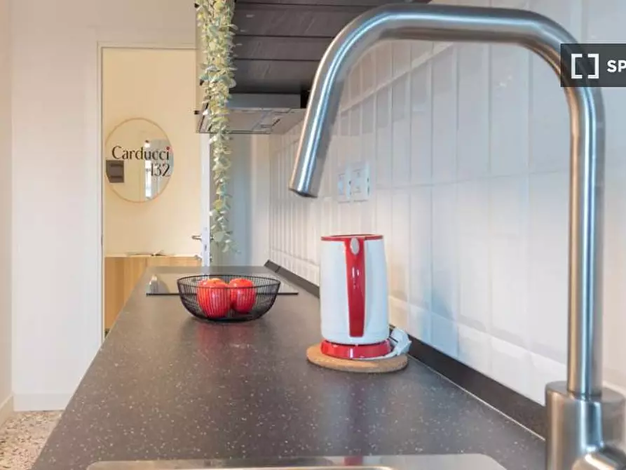 Immagine 8 di Camera condivisa in affitto  in Piazza Carducci a Torino