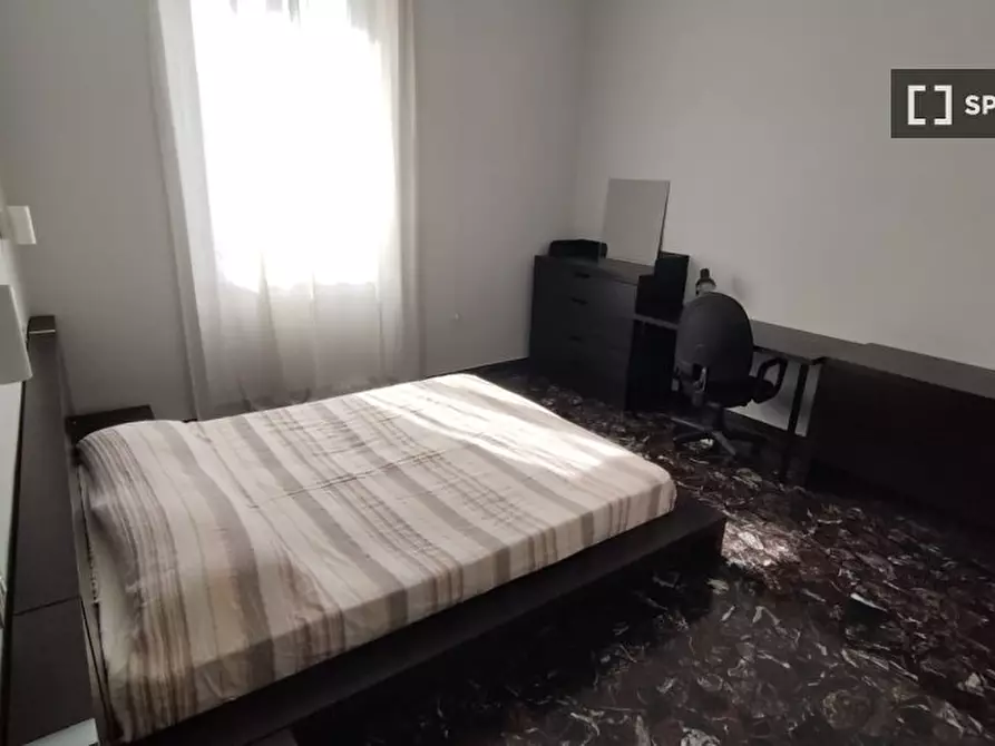 Immagine 18 di Camera condivisa in affitto  in Via Francesco Sivori a Genova