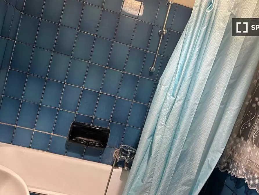 Immagine 6 di Camera condivisa in affitto  in Viale di Vigna Pia a Roma