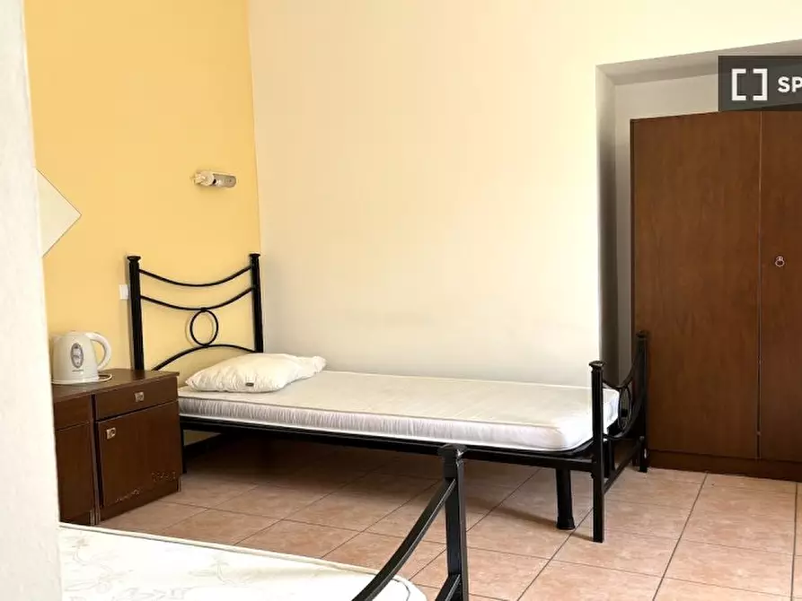 Immagine 1 di Camera condivisa in affitto  in Via Alessandro Brisse a Roma