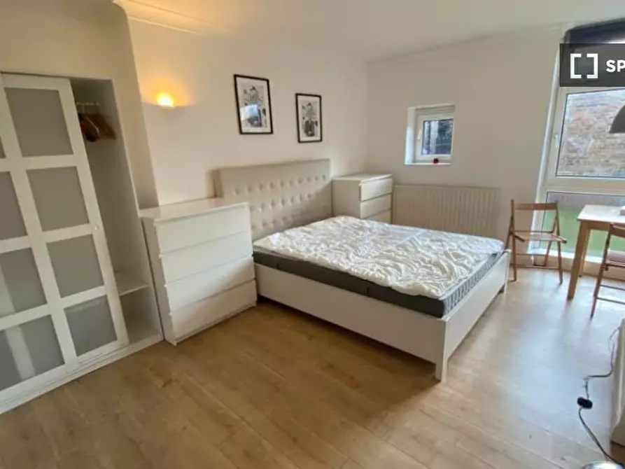 Immagine 9 di Camera condivisa in affitto  in Flat Macroom House a Paddington