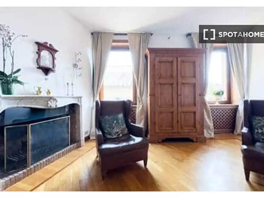 Immagine 13 di Appartamento in affitto  in Via Giulia a Roma