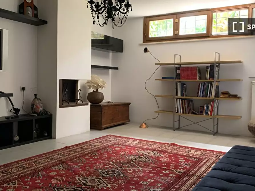 Immagine 11 di Appartamento in affitto  in Via Sisto Scaglia a Roma