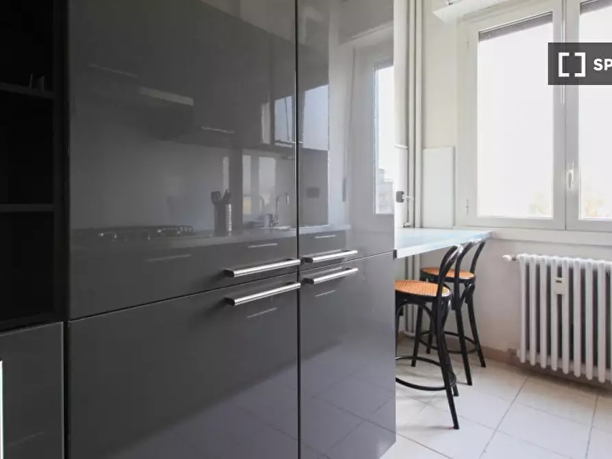 Immagine 5 di Camera condivisa in affitto  in Via Rho a Milano