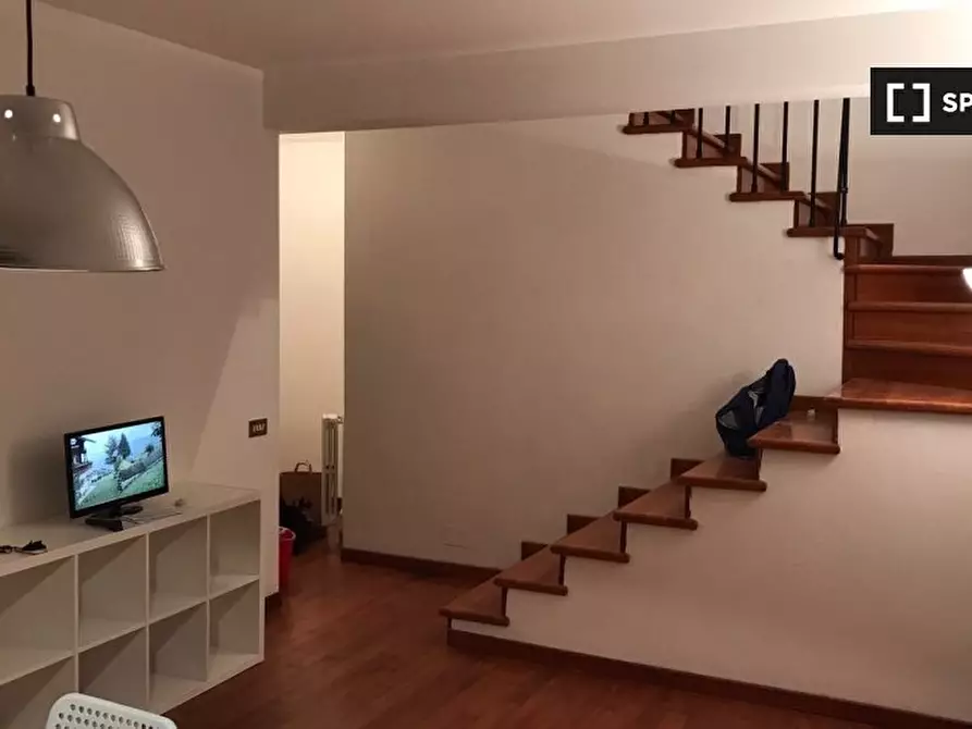 Immagine 7 di Camera condivisa in affitto  in Via Luigi Ploner a Roma